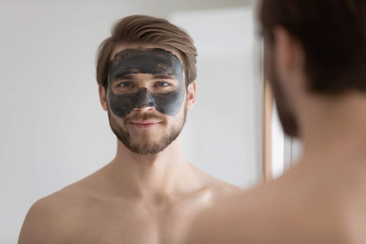 Mascarilla carbón activo para el cuidado de la piel: Cariló Cosmetics