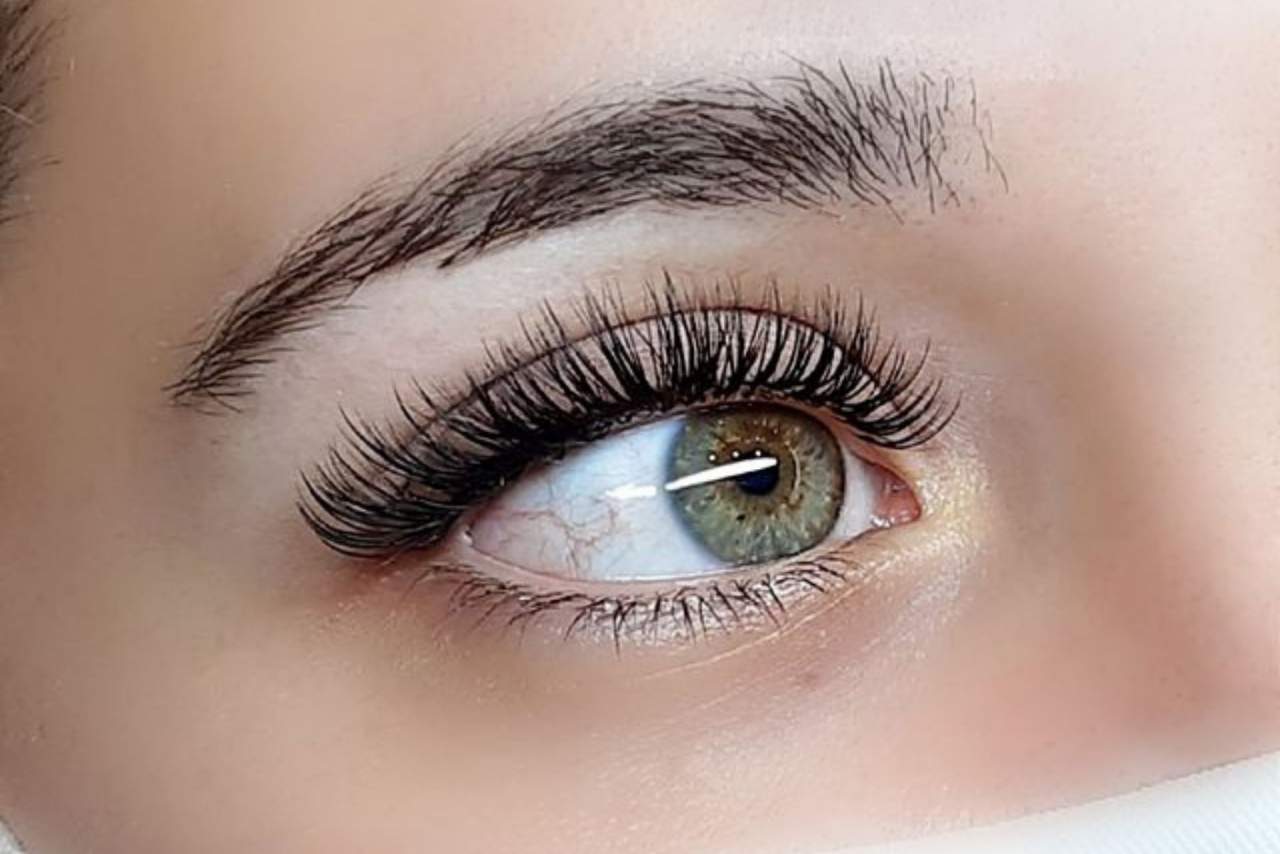 Noa Nox: Cursos de extensión de pestañas