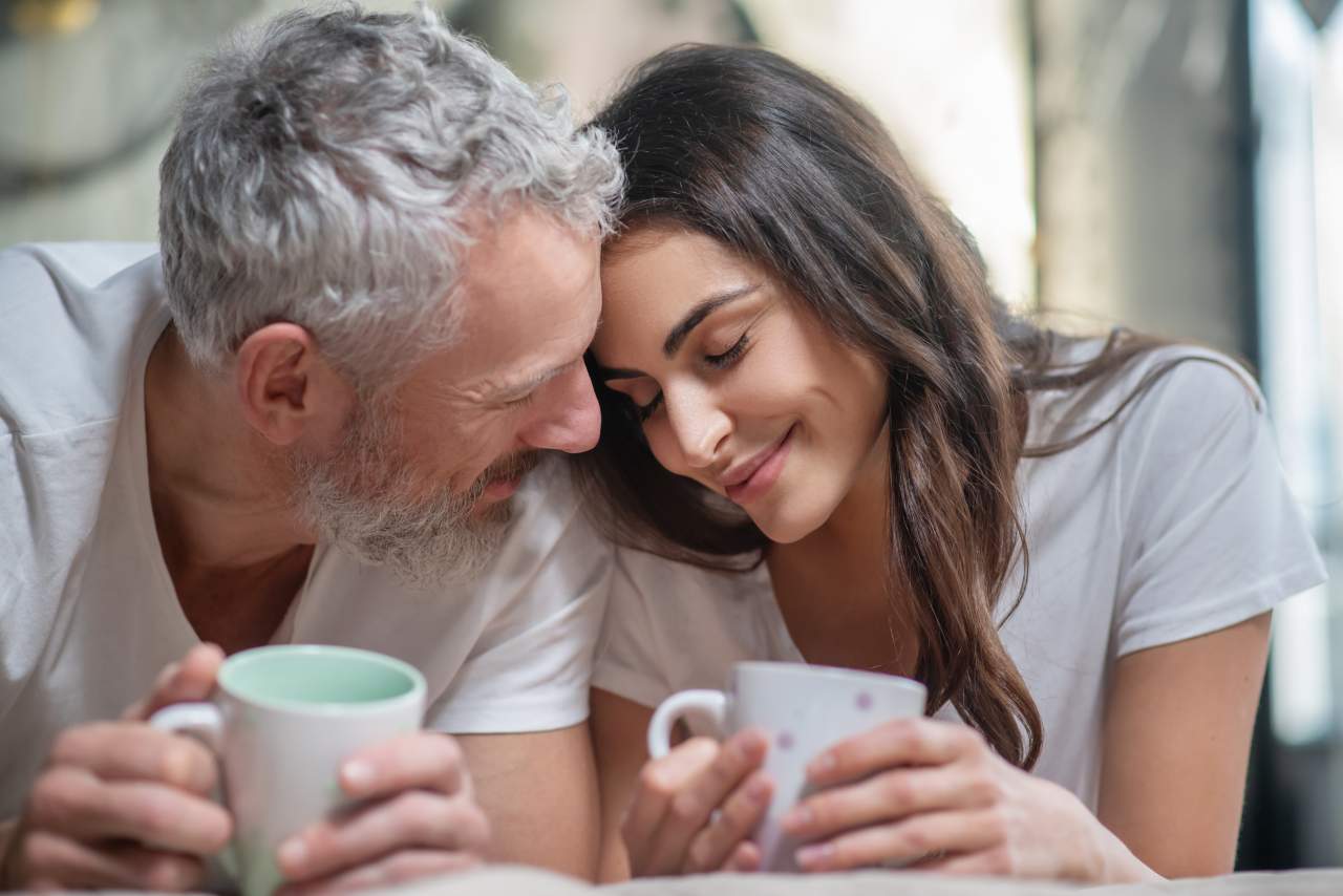 La empresa que lucha contra la soledad no deseada en España, encontrando pareja a aquellos que así lo quieren: UNITI