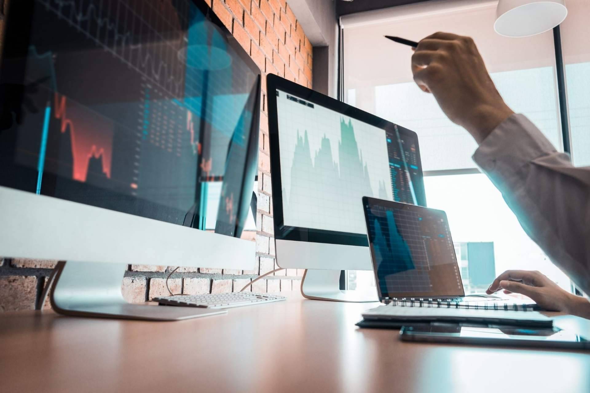 Yuplace & Co aplica estrategias Inbound Marketing y Growth Hacking y ofrece servicios de SEO, SEM, SMM y diseño web