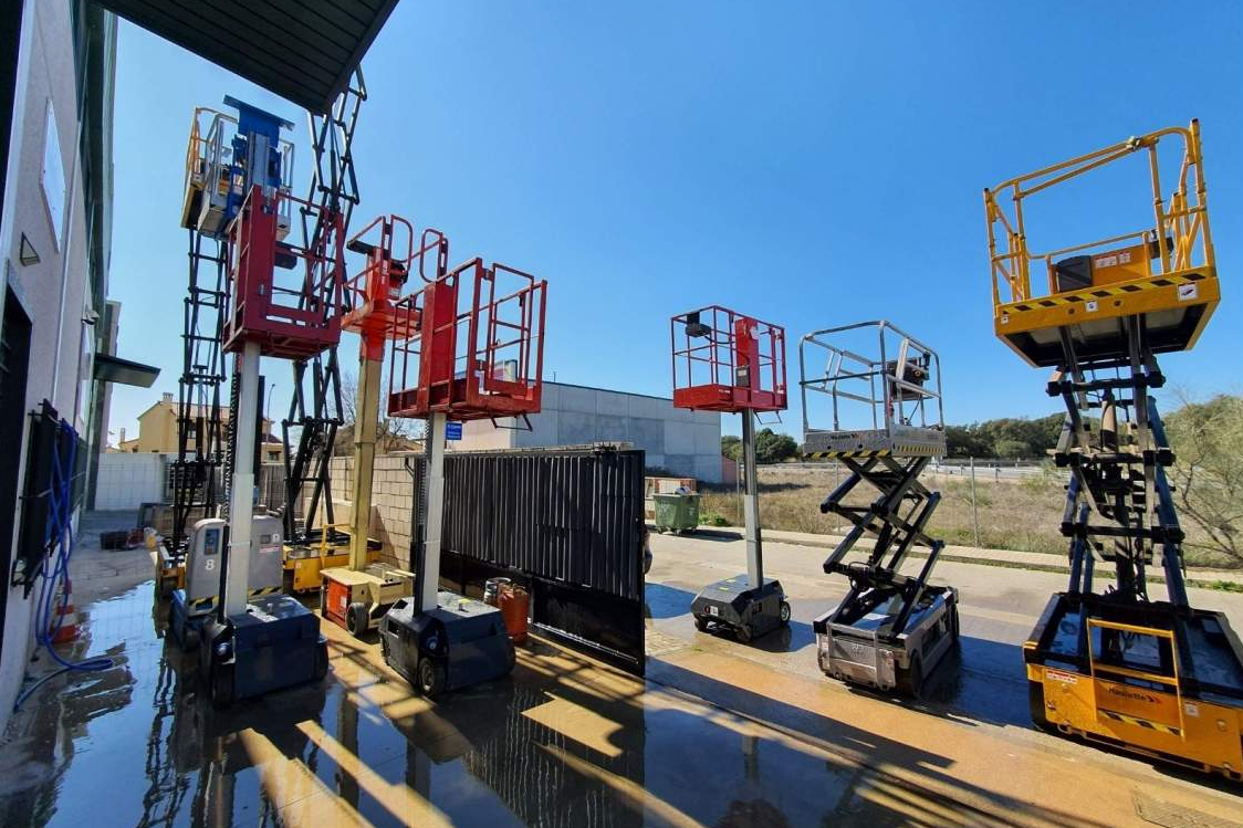 La plataforma elevadora ofrecida por Alquila Plat