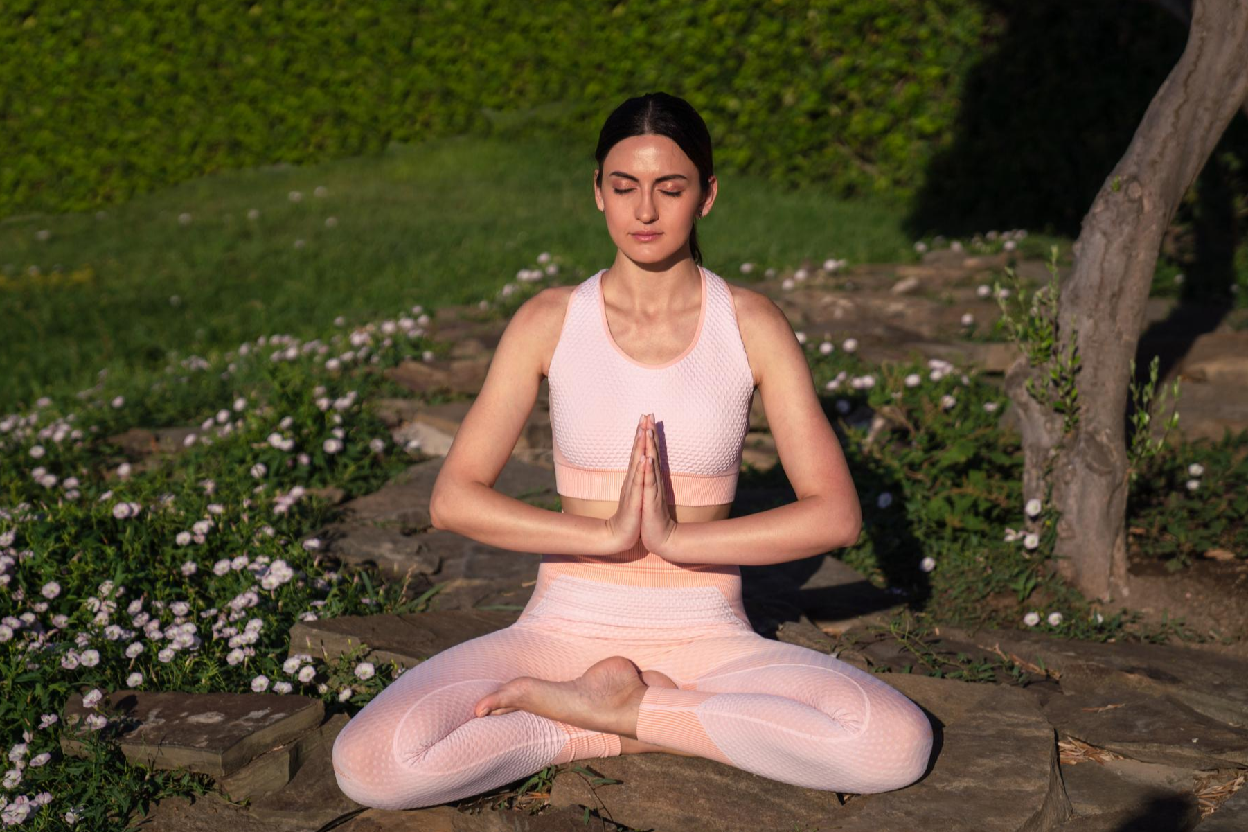 Practicar yoga en Bilbao en el rincón de paz de 196 Yoga Studio