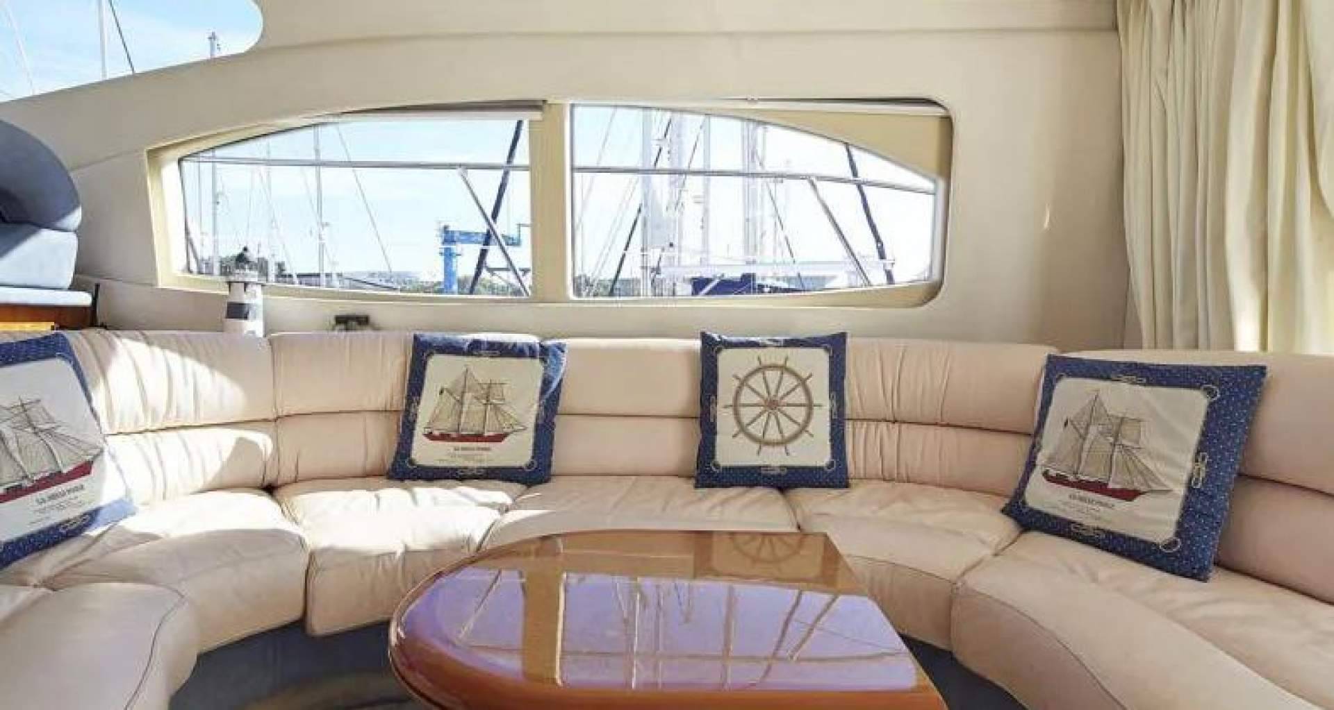 El alquiler de yate en Barcelona de Gotland Charter se posiciona entre las opciones más solicitadas en verano