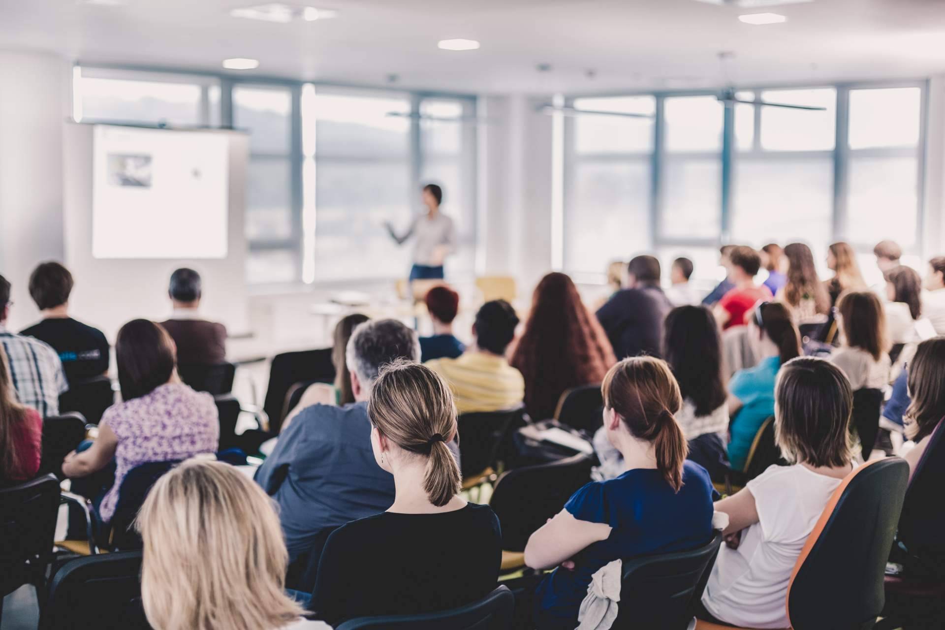 Academia Iris, centro de referencia en Logroño y líder en el sector, ayuda a preparar las oposiciones de Educación Primaria