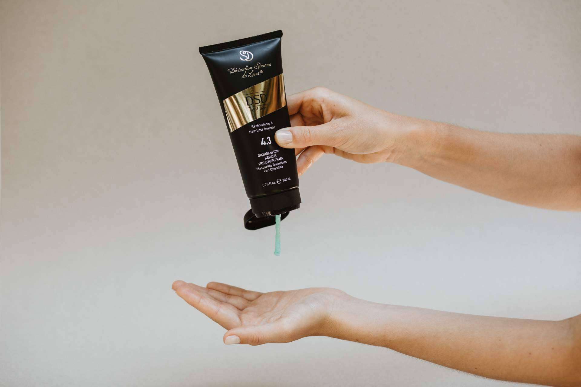 Línea 5 reestructurante de DSD de Luxe para recuperar la calidad del cabello