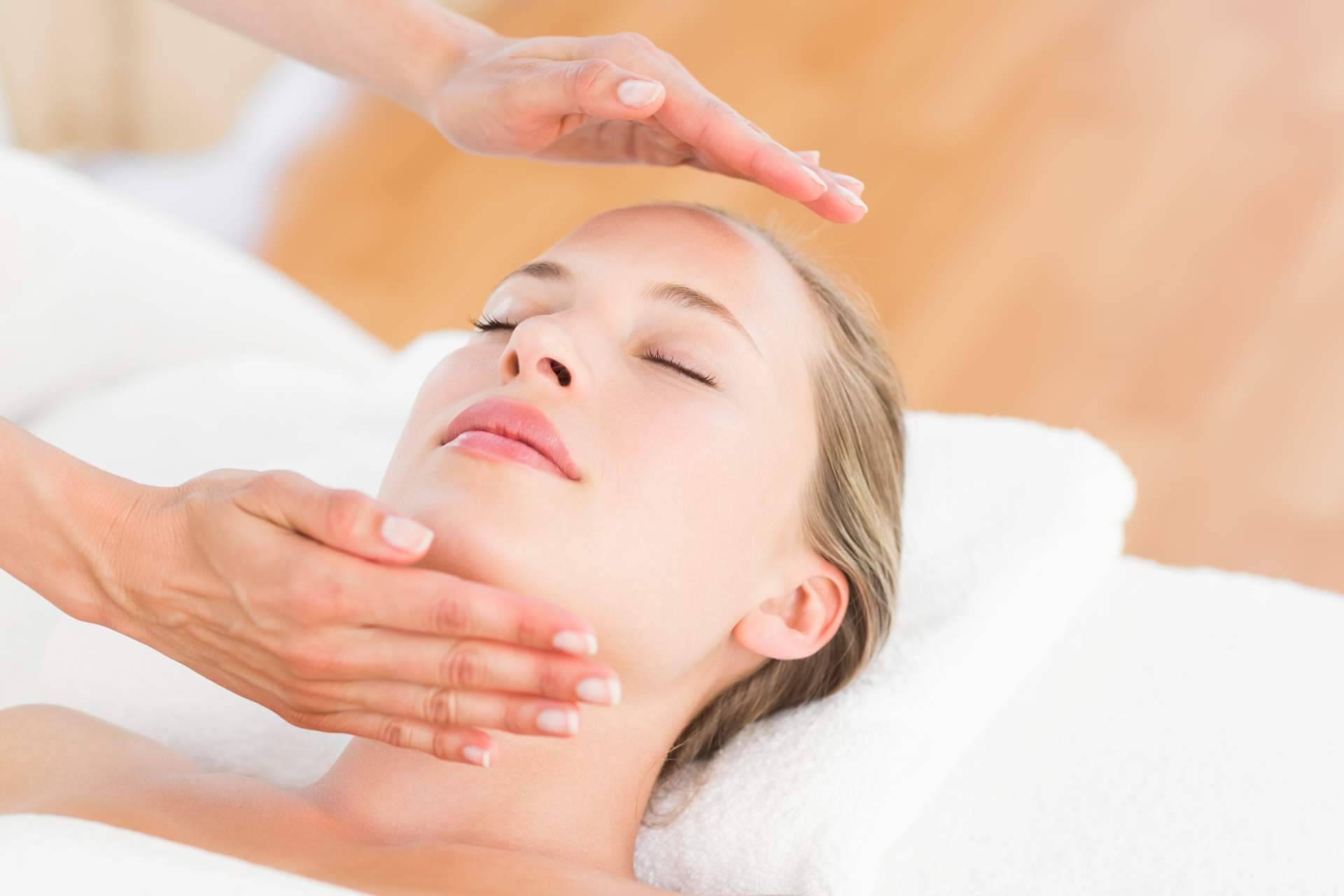 Lograr el nivel óptimo de paz y crecimiento personal a través de los cursos de Reiki de Javier Robas