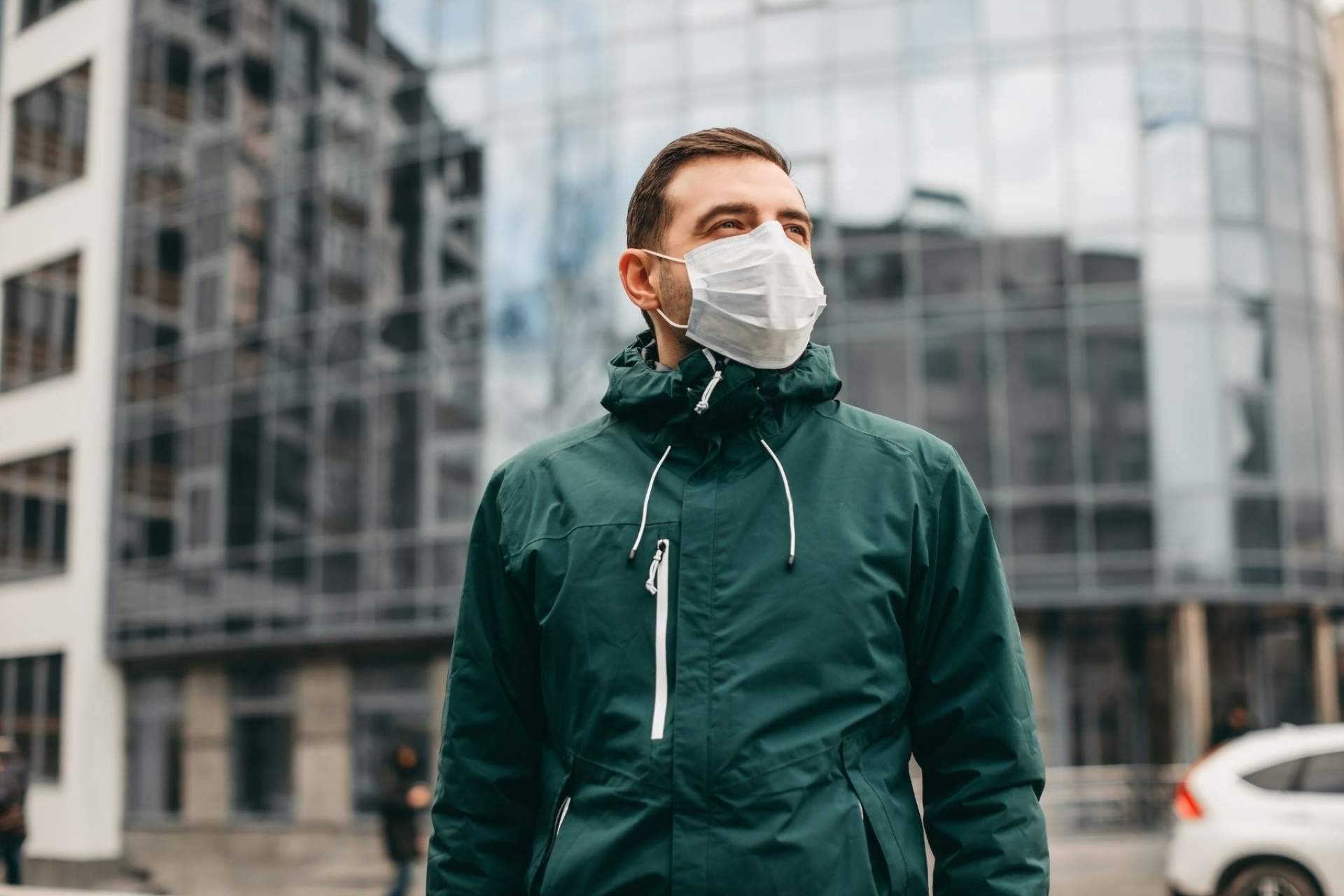 Safe Iberia: ¿por qué es importante llevar la mascarilla allá donde se vaya?