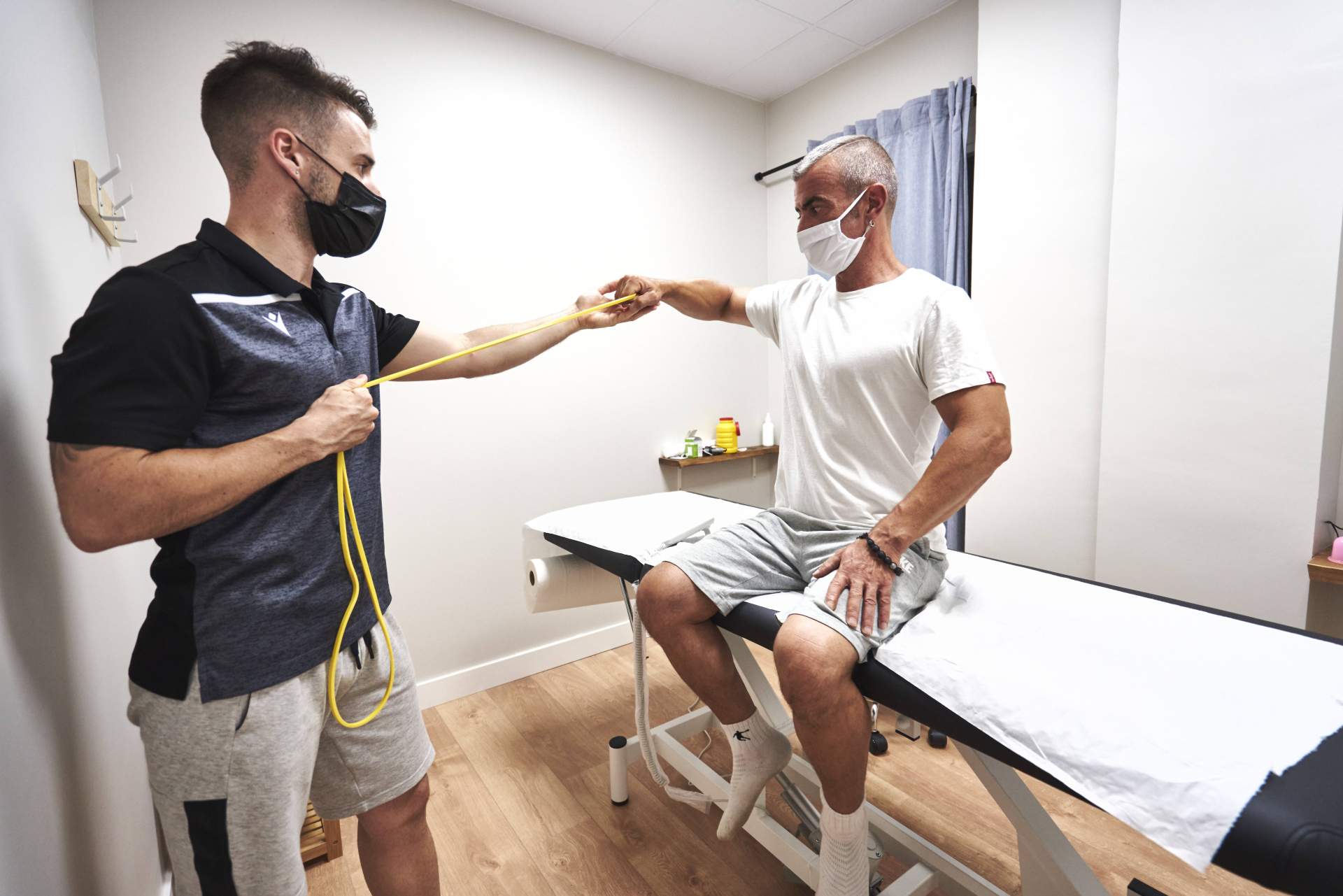 El centro Fimov destaca la importancia del tratamiento activo y el ejercicio en la fisioterapia