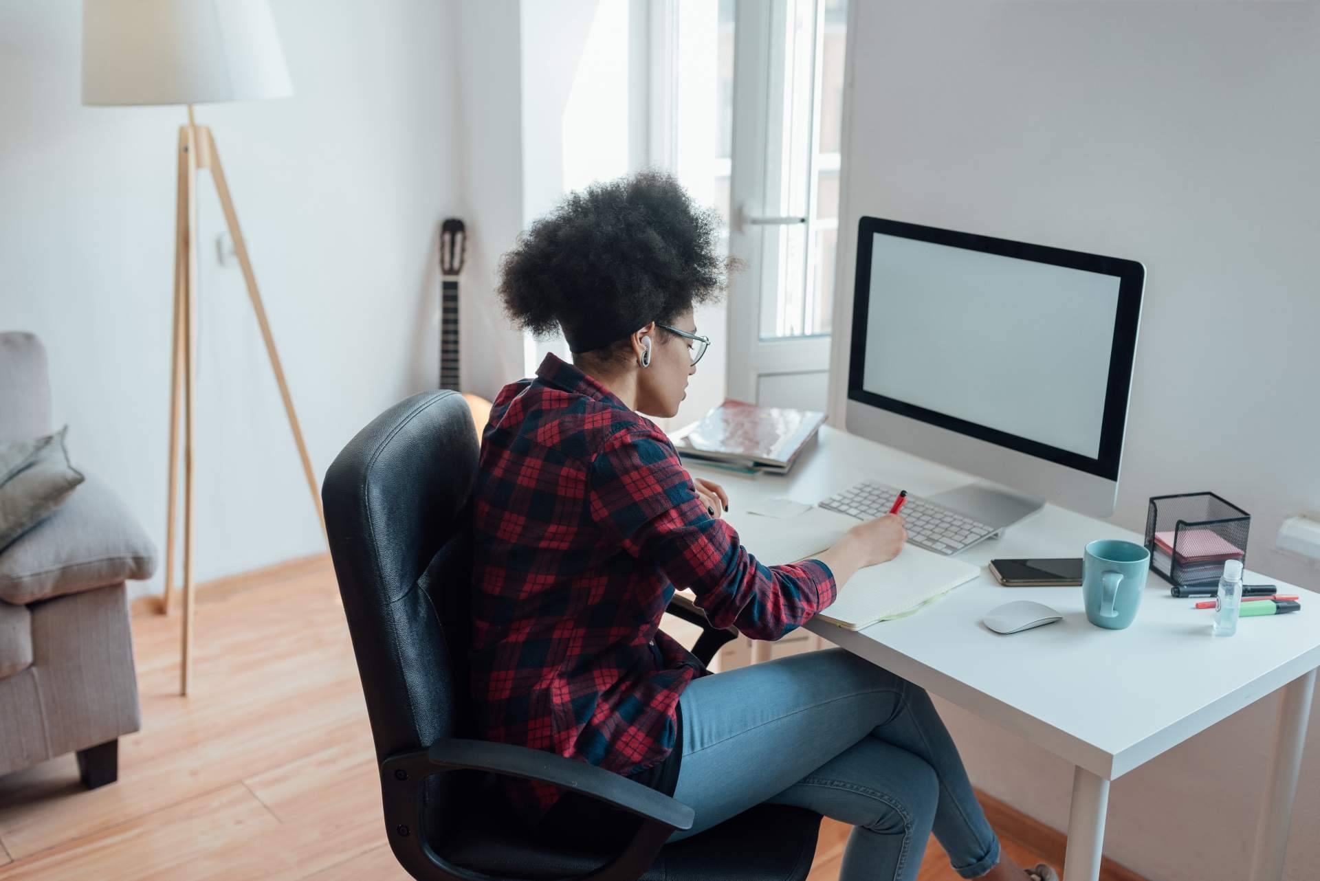 Algunos de los másteres con más salidas laborales de manera online con Mediterránea Business School
