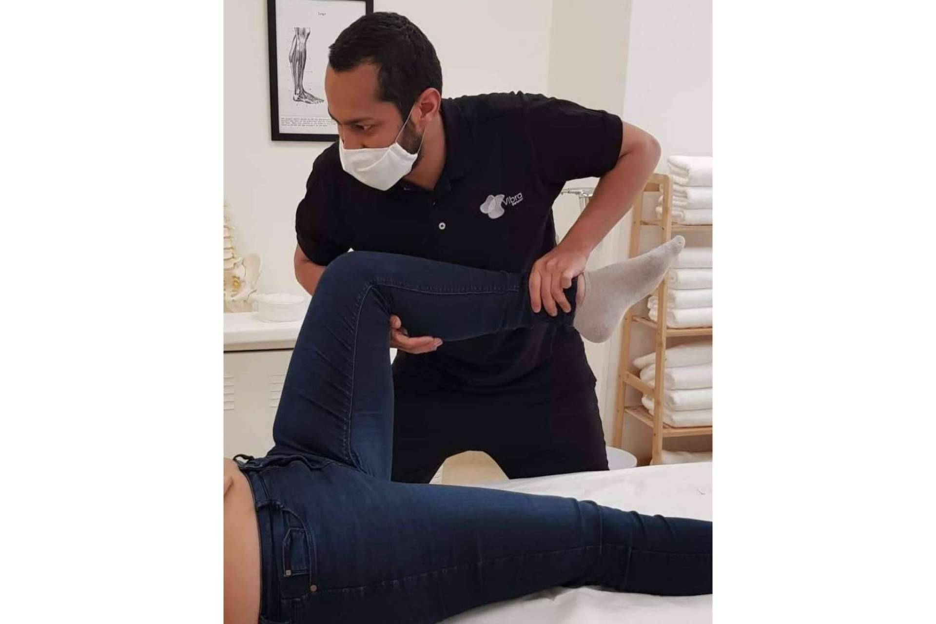 El tratamiento de lesiones de rodilla con fisioterapia proporciona muchas ventajas, por Vibra Bienestar