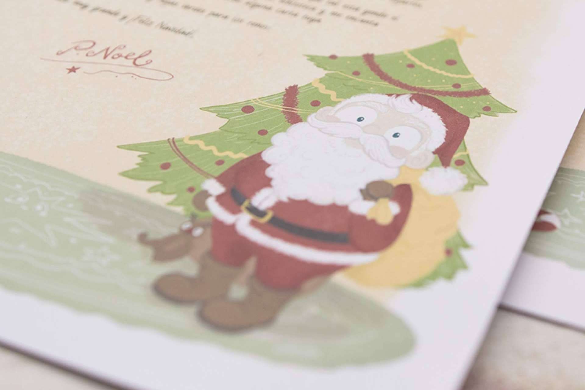 Judith Navarrete se ocupa de la carta de Papá Noel en Carta Personalizada