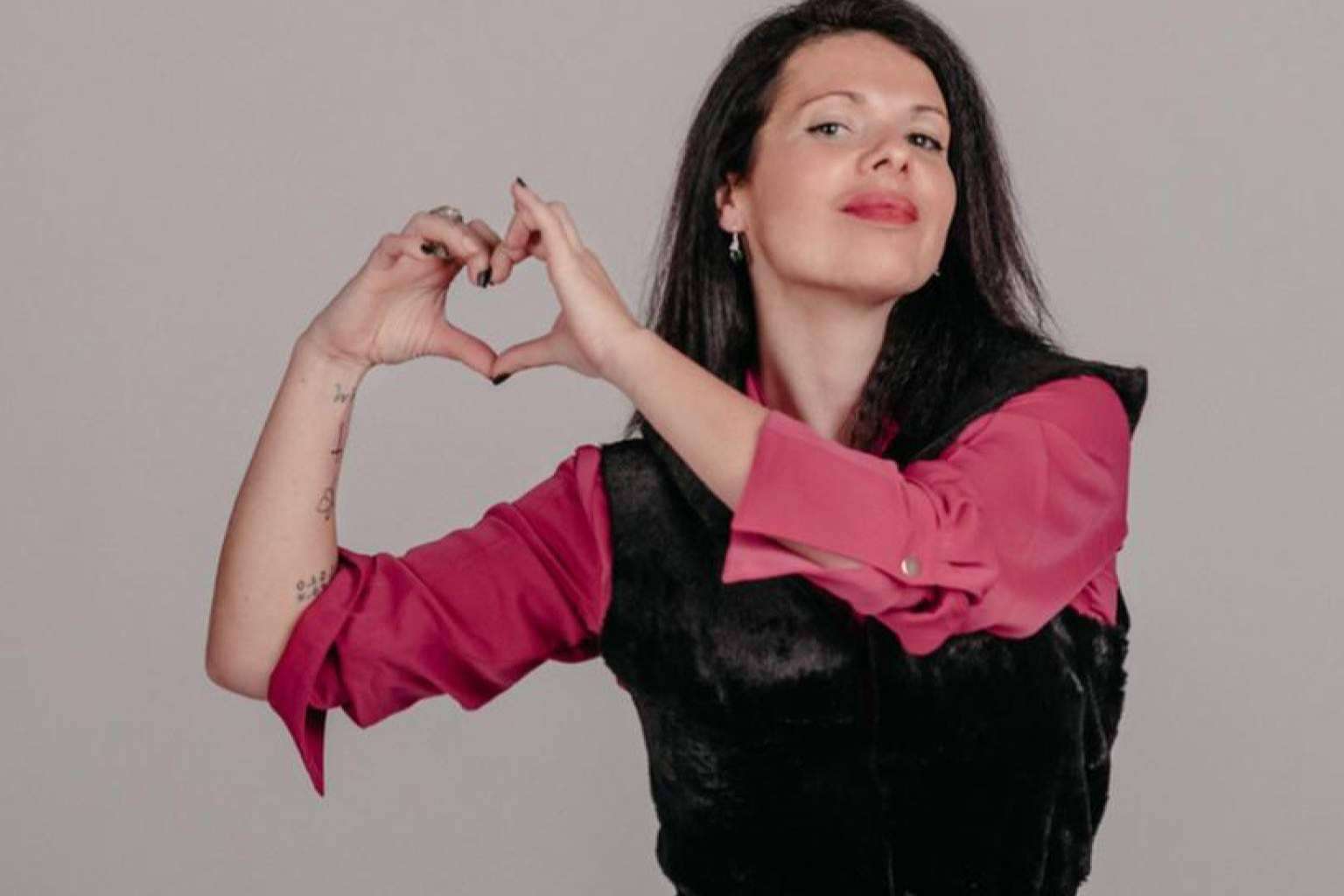 Programas para traer más amor, alegría y paz mental a la vida, por Nessita Arauz