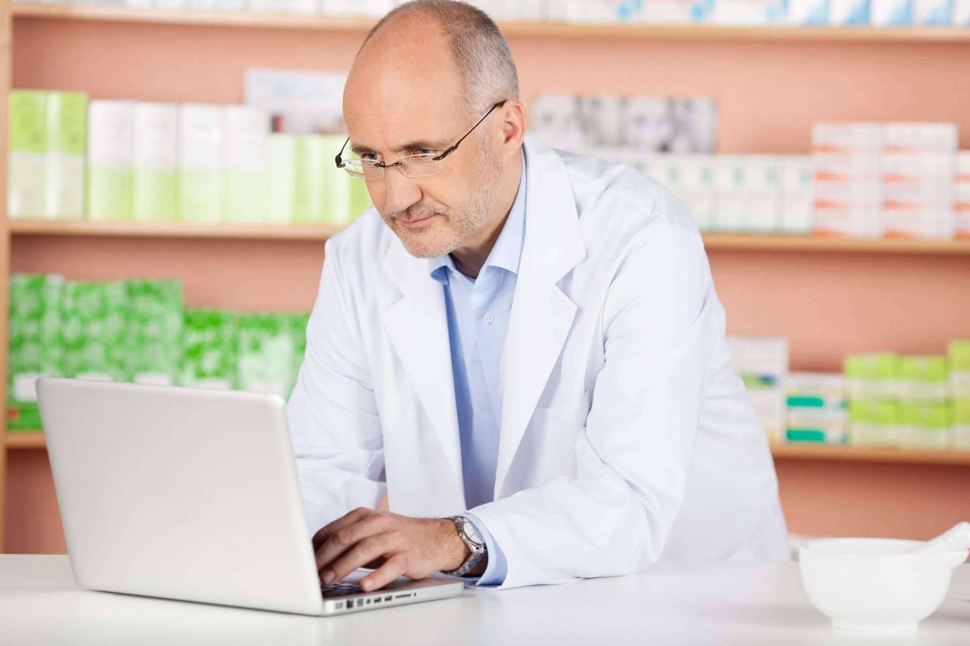 Vender una oficina de farmacia, ¿cómo se hace?