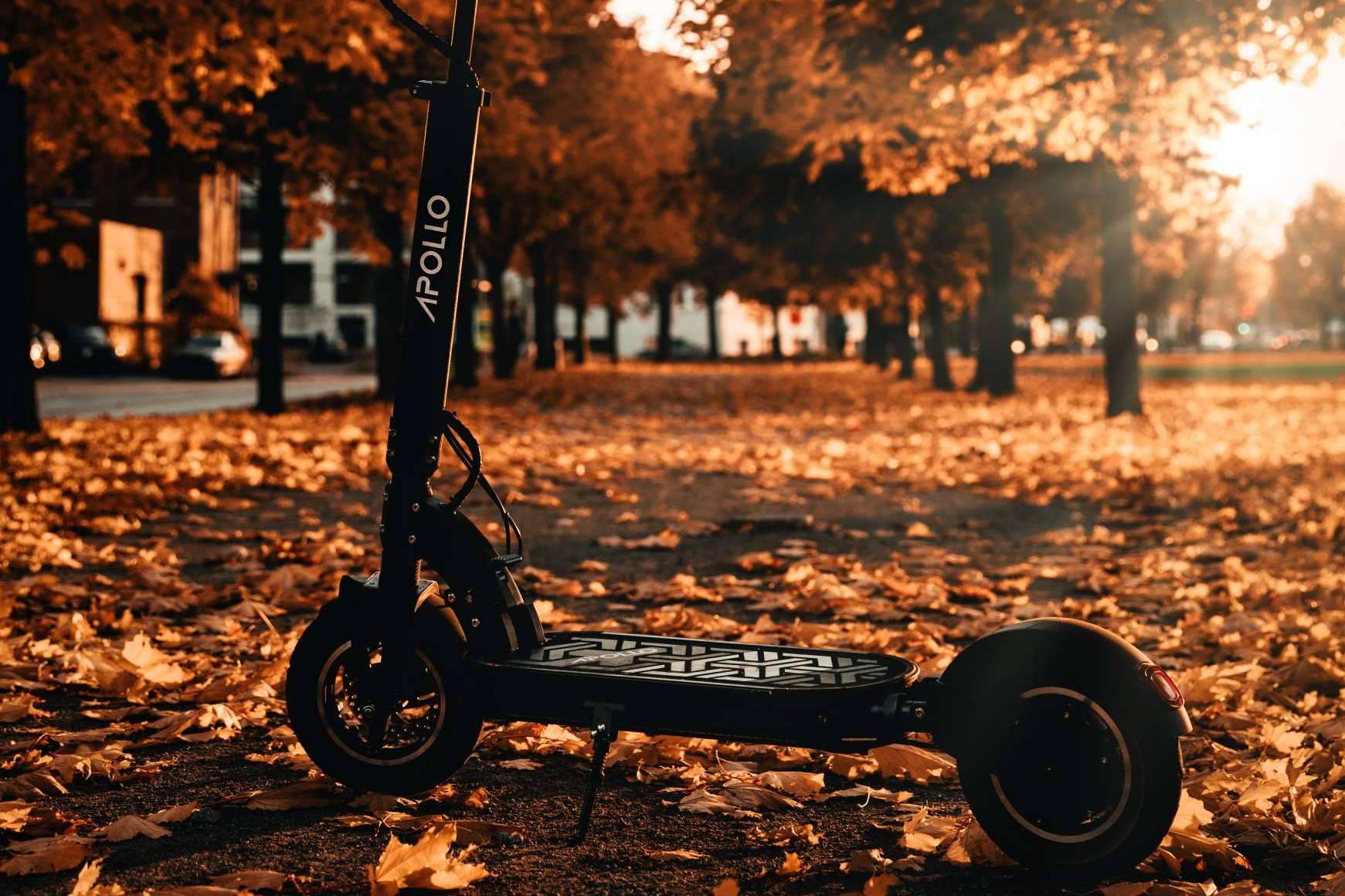 Ya se pueden reservar los patinetes Apollo en la web de Urbing