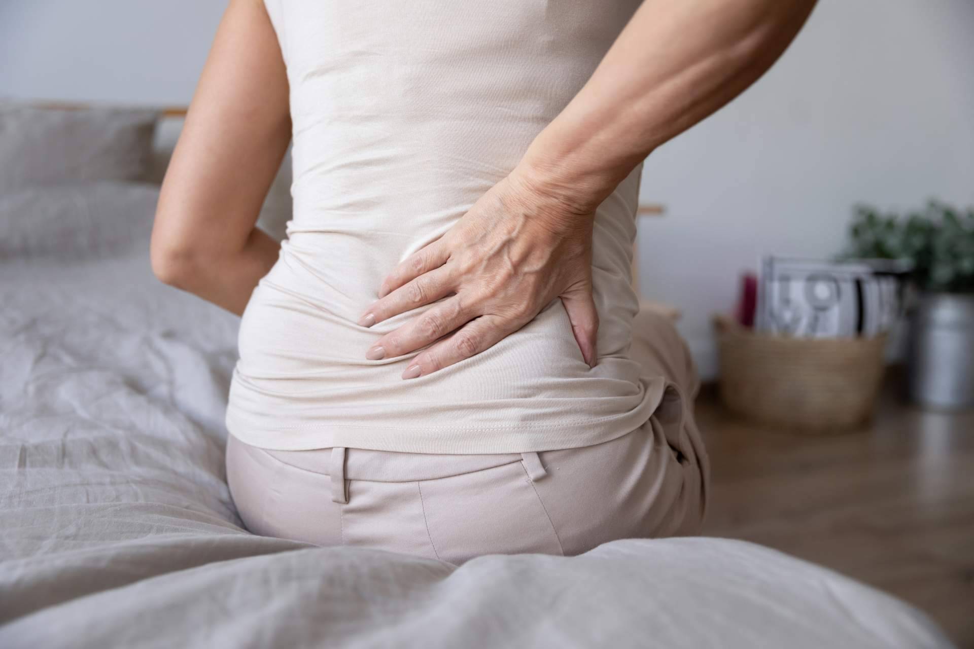 ¿Cómo combatir el dolor lumbar?, los servicios de FisioAvilés