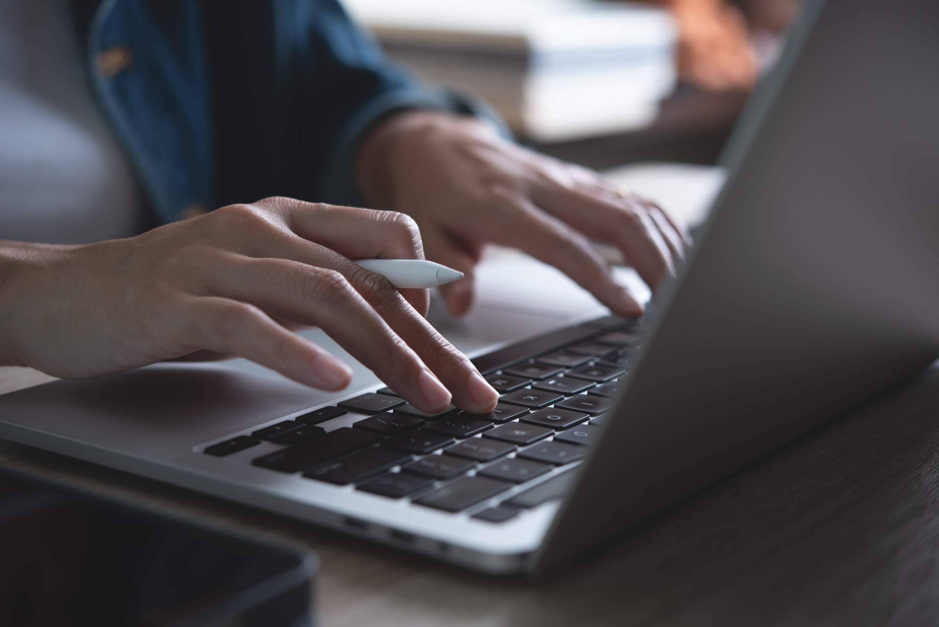 Los cursos gratis online que ofrece Academia Integral para trabajadores en Régimen General