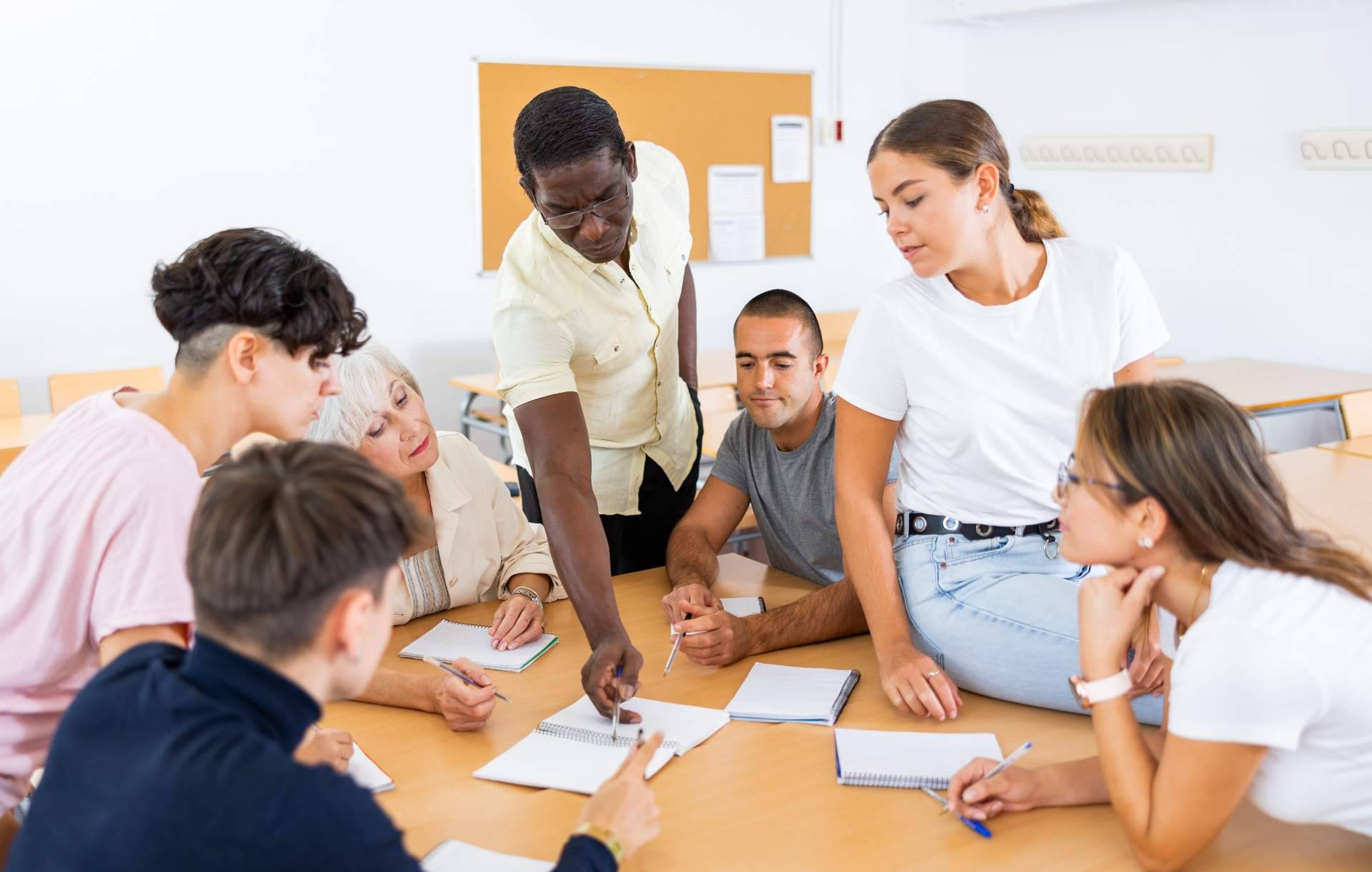 Enseñalia pone a disposición algunos de los mejores destinos y colegios para realizar un curso escolar en el extranjero