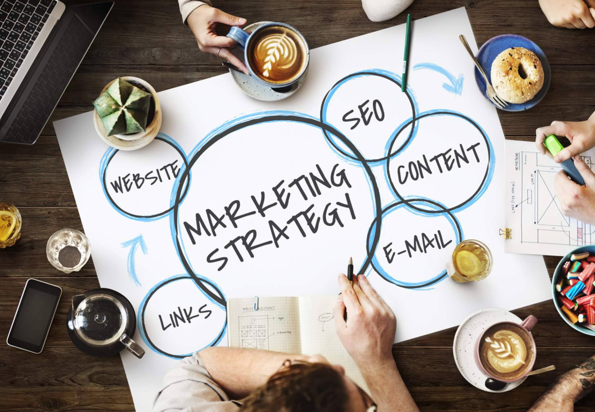 Mejorar la presencia online con los especialistas en marketing digital de Queenpc