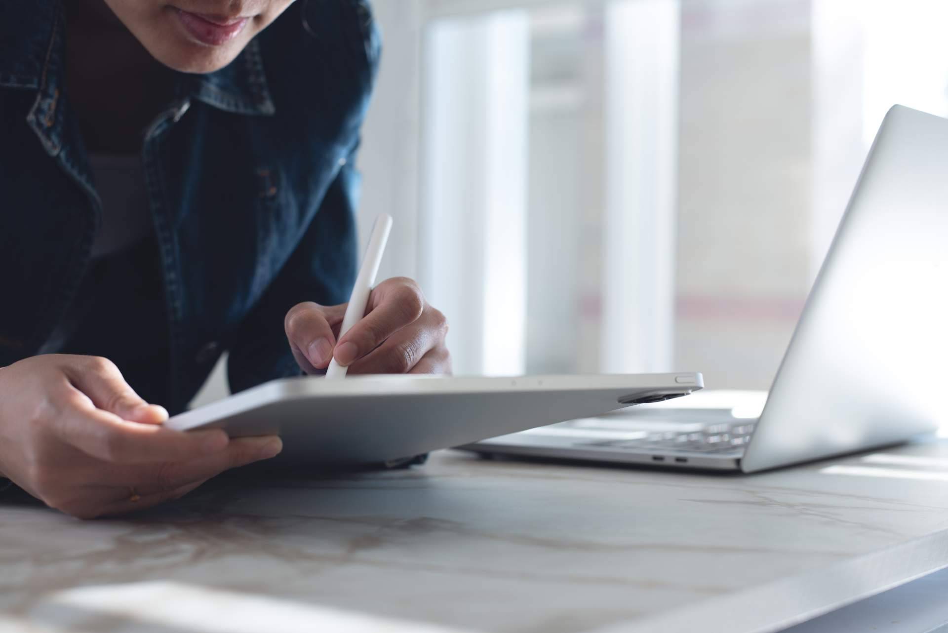 ¿Se busca a alguien que ayude, asesore, intermedie y ejecute el Kit Digital? ATTOMO Digital puede ayudar a acceder a la subvención para digitalizar un negocio