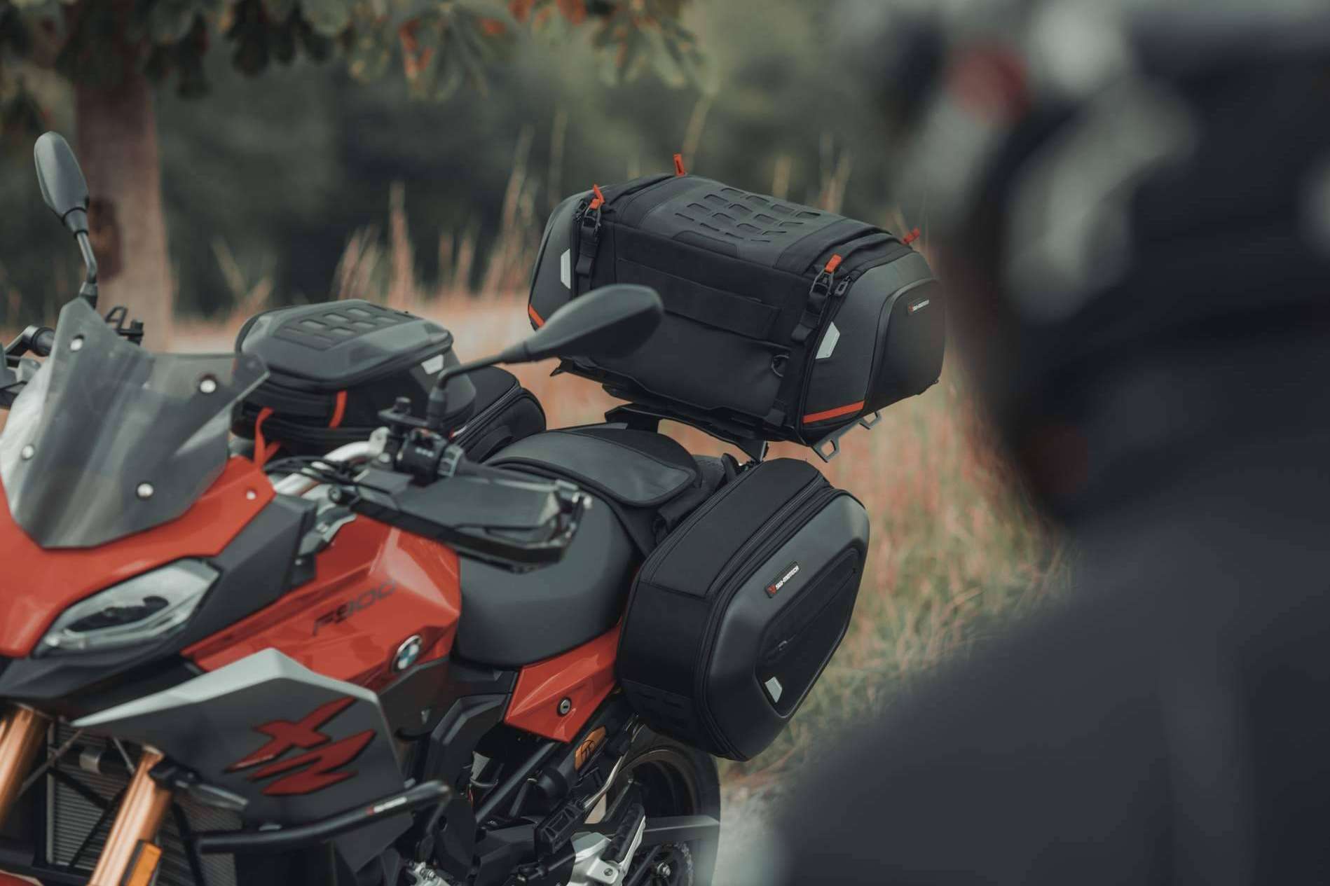 Todos los accesorios necesarios para una aventura en moto de la mano de SW-MOTECH