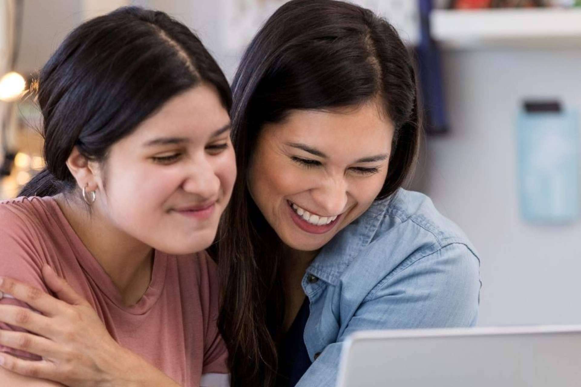 Las novedades del programa de becas para 2024 que ofrece la Universidad Latinoamericana de Ciencias Jurídicas