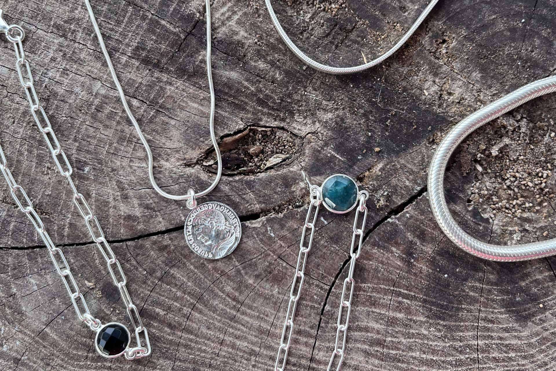 MaDa MILANO, la marca de pulseras y collares, cumple un año en noviembre