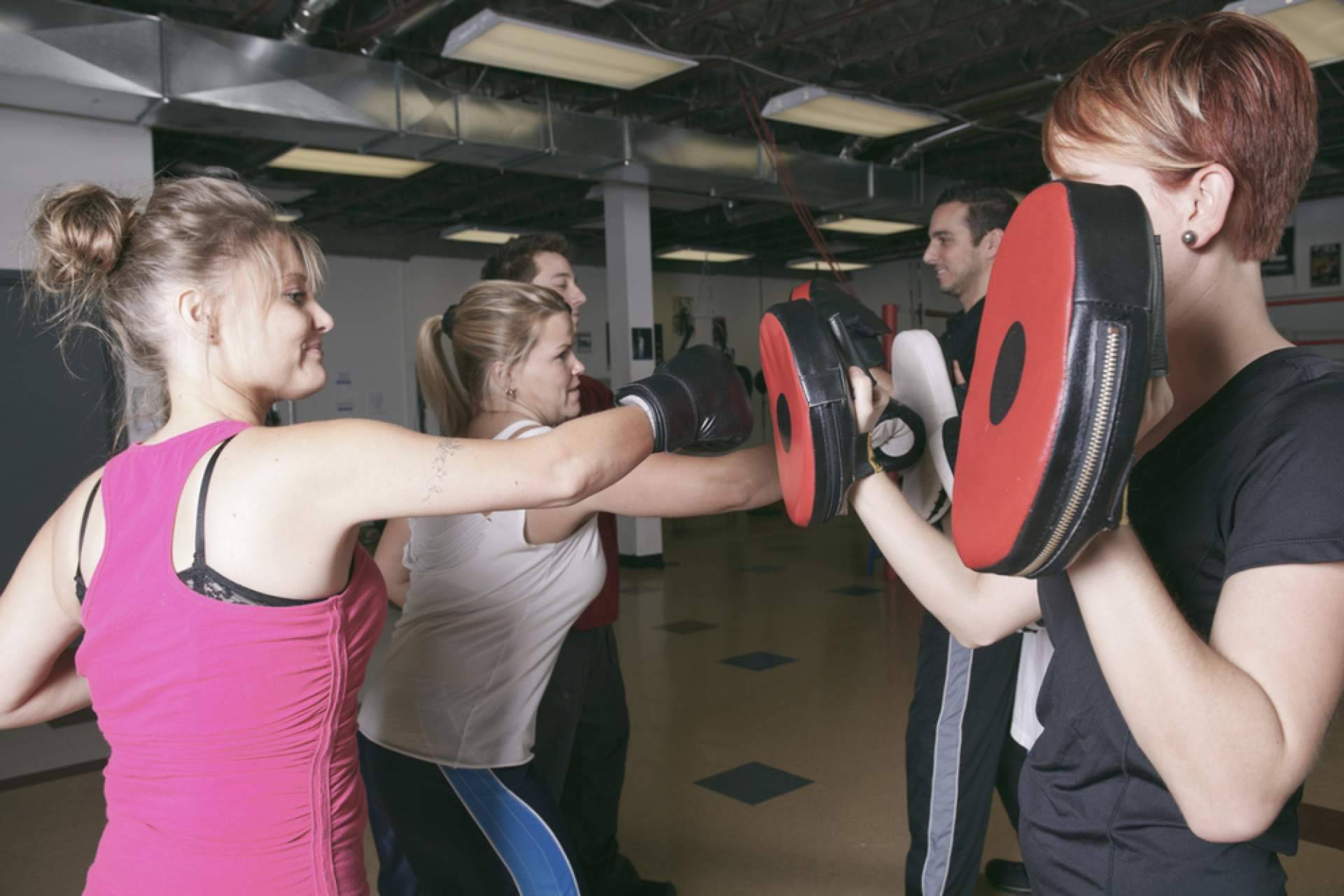 Aprender defensa personal y ponerse en forma con un personal trainer particular a domicilio