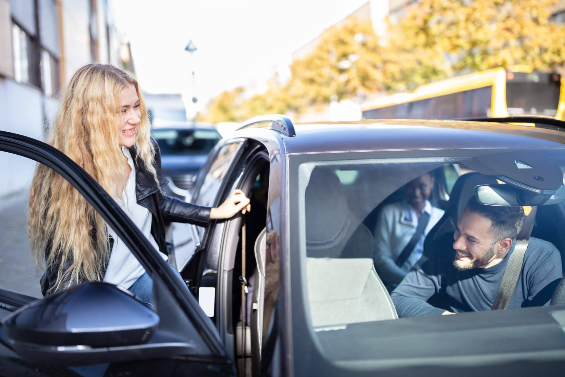 El carpooling de Hoop Carpool ayuda a transformar por completo la movilidad de estudiantes y trabajadores de universidad