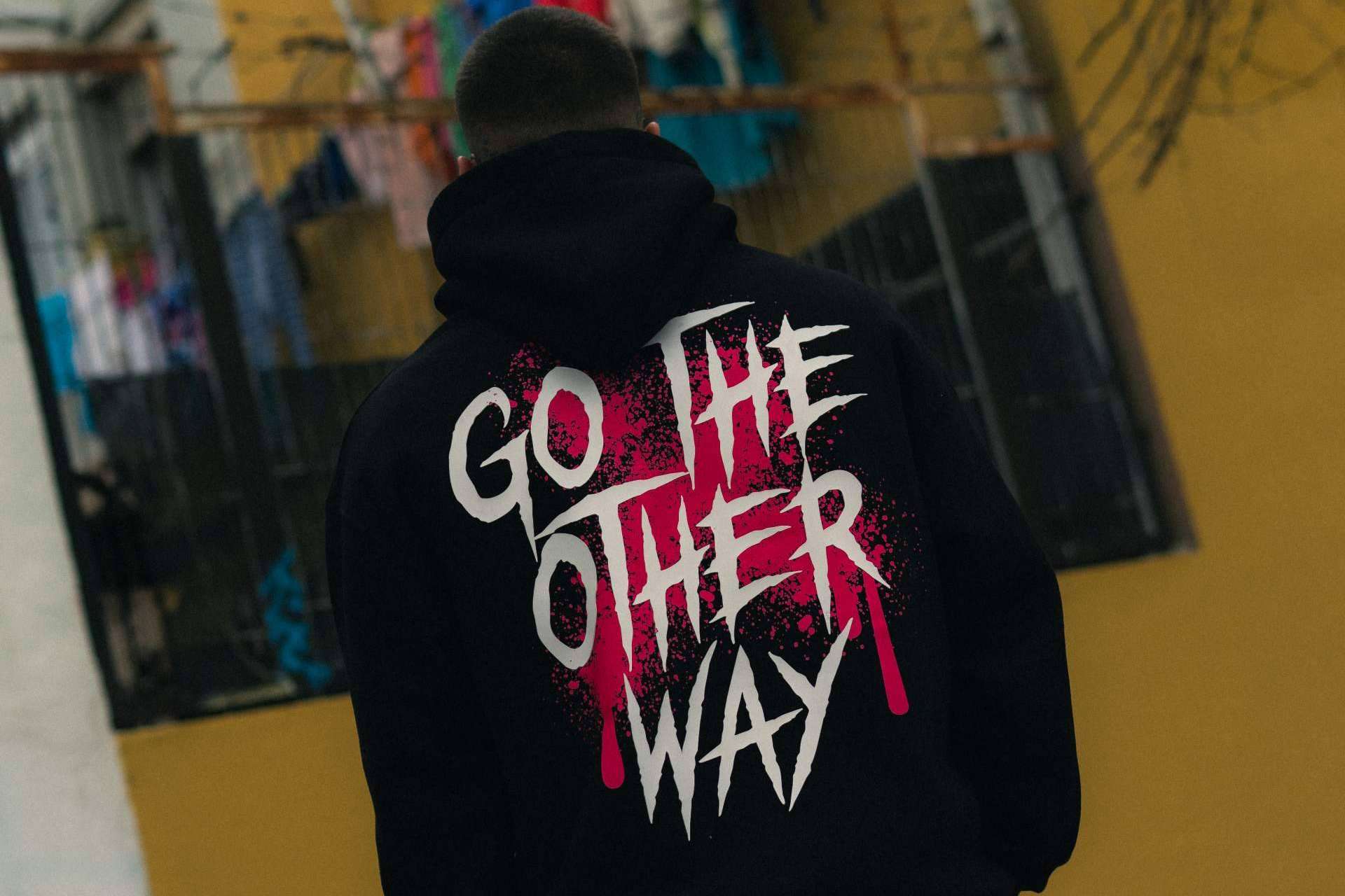 Explorando el universo streetwear de Rotherz; la vanguardia de la moda urbana