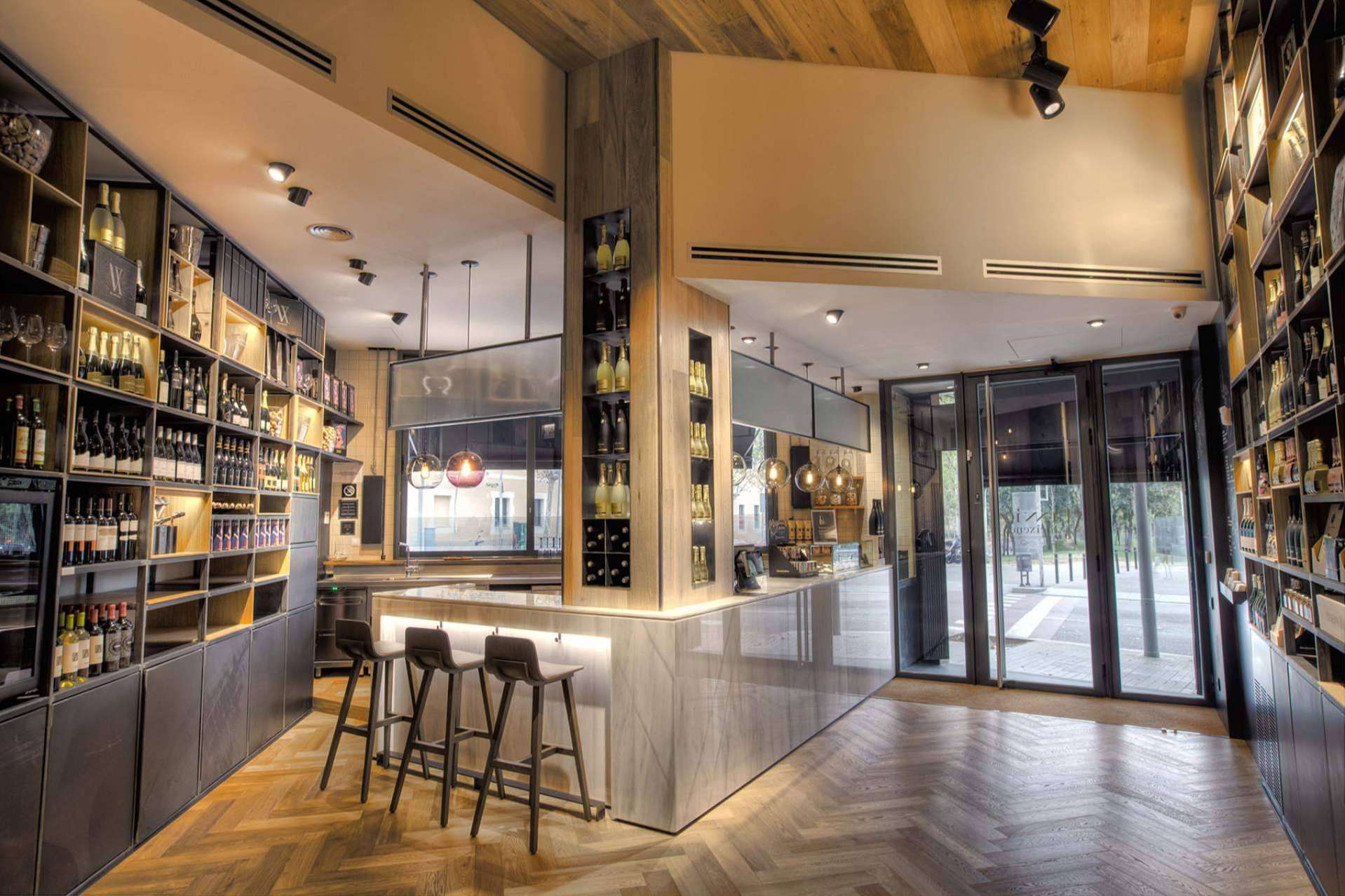 Transformación de espacios comerciales en Barcelona con interiorismo estratégico, la propuesta de INDAStudio