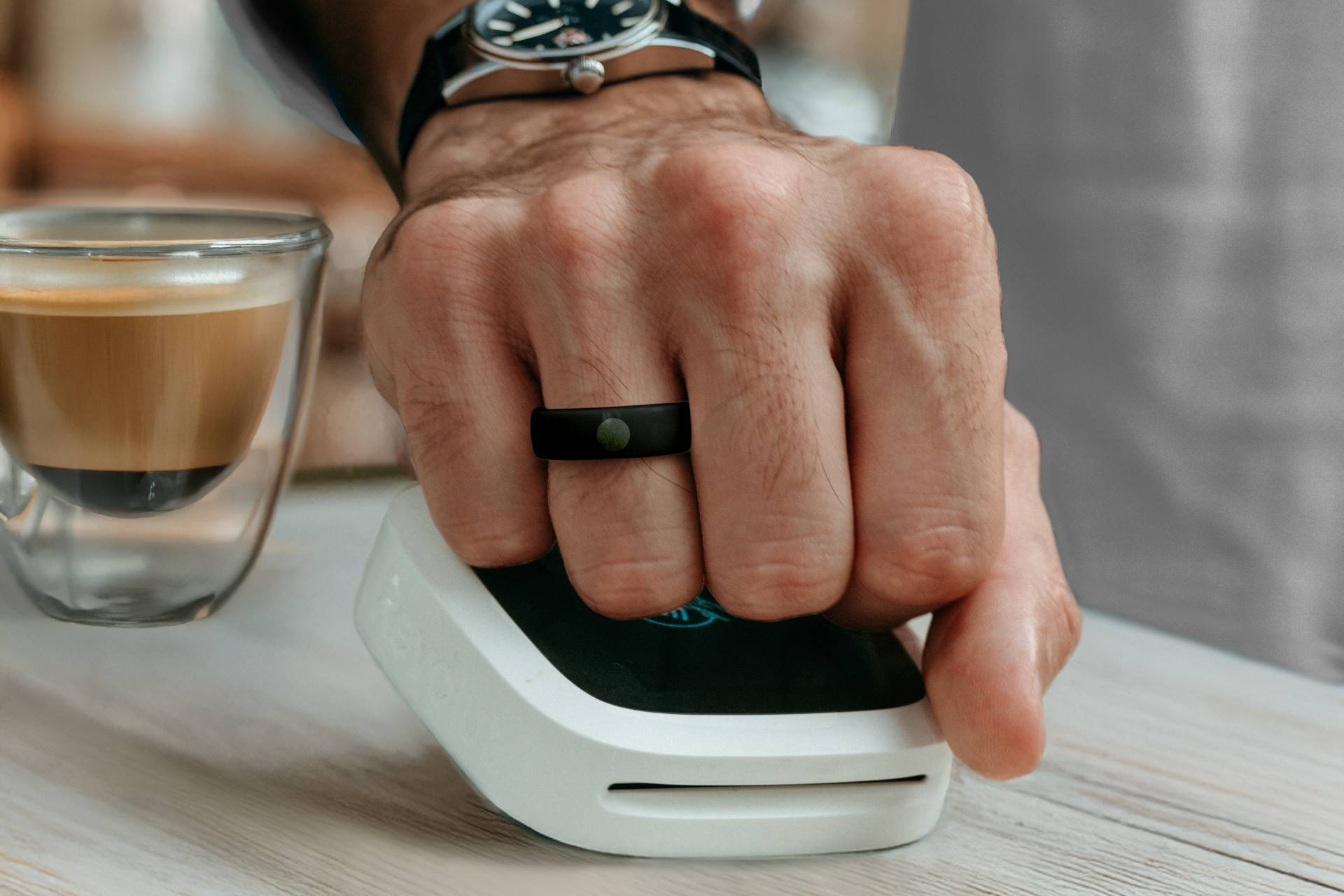 ¿Un anillo como forma de pago? Rikki lo convierte en realidad