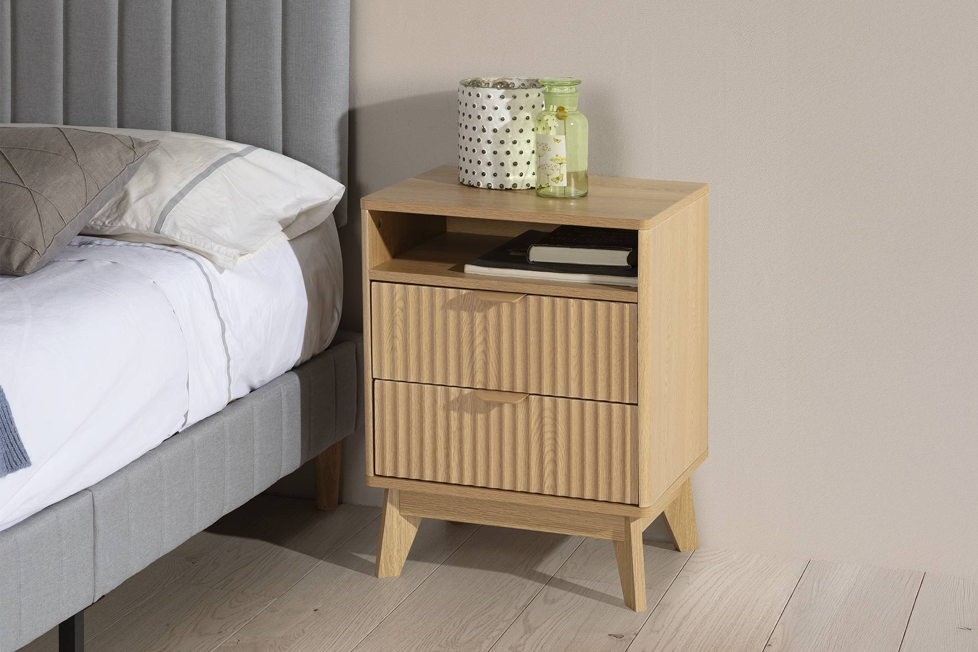 Nuevas mesitas de noche de Top Mueble; funcionalidad y diseño para dormitorios actuales
